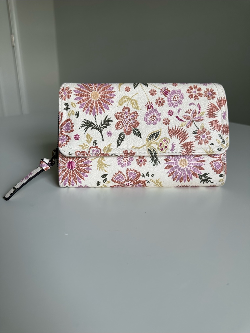 Safe Keeper Floral Print Bifold Wallet | RFID Blocking | Card Slots | Zip Coin - Picture 2 of 13